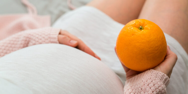 Is it good to eat oranges during pregnancy?