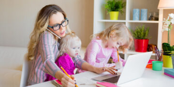 A discussion about balancing work and duties as a mom