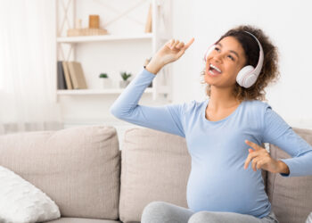 How to connect with your baby before birth