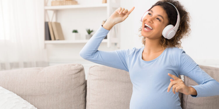 How to connect with your baby before birth