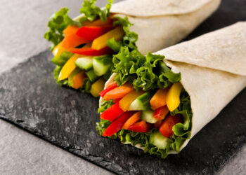 Lettuce wraps that are vegan with a kick
