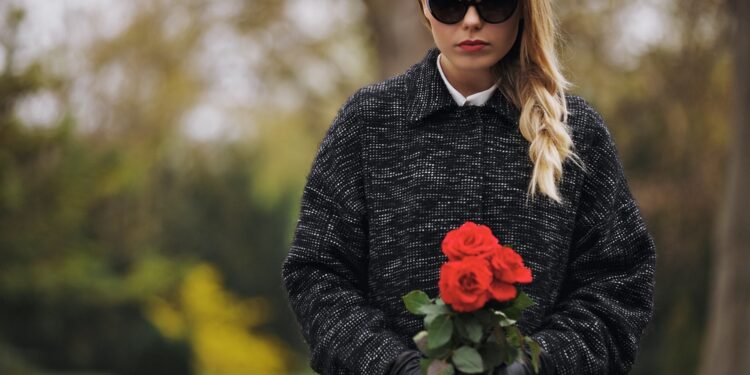 Do’s and don’ts of funeral dresses