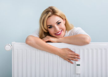 Resourceful mum’s curl by radiator life hack