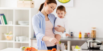 Tips and ideas to feed your 9-12-month-old baby